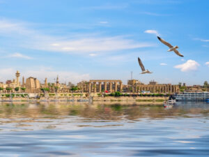 From Luxor: 3-Night Nile Cruise to Aswan with a Sunrise Hot Air Balloon Experience
